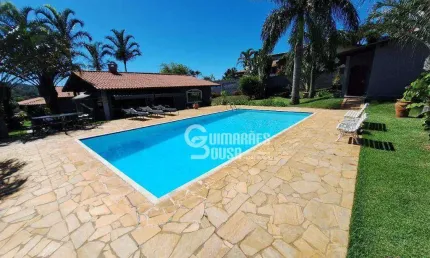 Casa com 3 dormitórios à venda, 374 m² por R$ 1.780.000 - Condomínio Chácaras do Lago - Vinhedo/SP