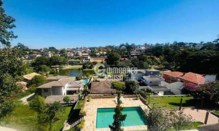 Residência Exclusiva à Venda no Condomínio Marambaia – 4 Suítes e Piscina Privativa