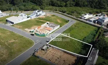 Terreno Plano à Venda com 600m² em Condomínio de Alto Padrão – Vinhedo/SP