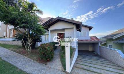 Casa com 3 Suítes no Recanto dos Paturis –  Quintal e Área Gourmet -  - Condomínio Fechado em Vinhedo/SP