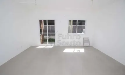 Kitnet / Stúdio para alugar na Rua Márcio Dias, 12883142, Centro, Pelotas