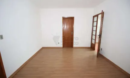 Descubra Seu Novo Lar: Encantador Apartamento de 2 Dormitórios no Edifício Residencial e Comercial Zanetti, Centro de Pelotas