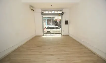 Sala comercial para alugar na R Voluntarios Da Patria, 0, 118031412, Centro, Pelotas
