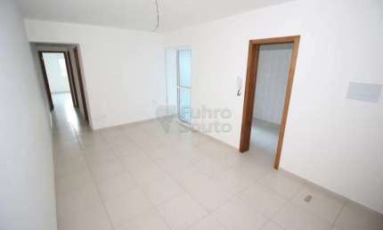 Apartamento de 2 Quartos no Edifício Residencial Quebec