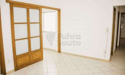 Apartamento com 2 quartos para alugar na Rua Santa Cruz, ., 118734402, Centro, Pelotas