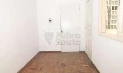 Sala Comercial Bem Localizada no Edifício Residencial Aglae Centro de Pelotas Ideal para Seu Negócio!