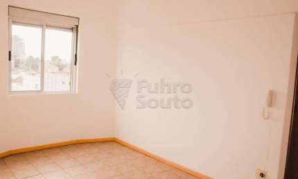 Apartamento com 2 quartos para alugar na Rua Santa Cruz, ., 118734402, Centro, Pelotas