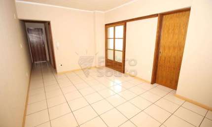 Apartamento com 2 quartos para alugar na Rua Santa Cruz, ., 118734402, Centro, Pelotas