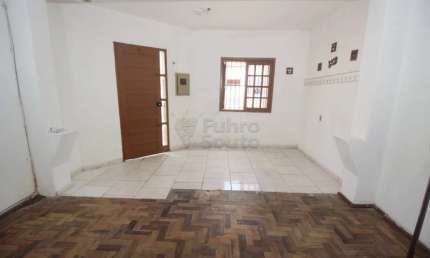 Sobrado Charmoso no Bairro Porto - Ideal para Morar ou Abrir Seu Negócio!