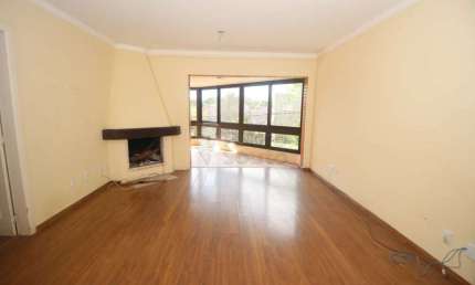 Apartamento no Edifício Helena Assumpção - Conforto e Elegância Próximo à Orla do Laranjal