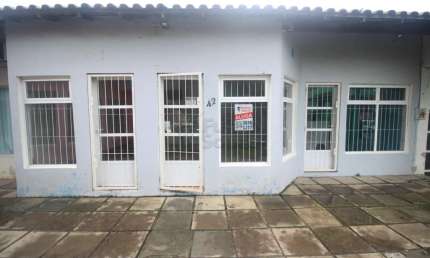 Aluguel de Sala Comercial no Centro Comercial Guabiroba - Espaço Diferenciado para Seu Negócio!