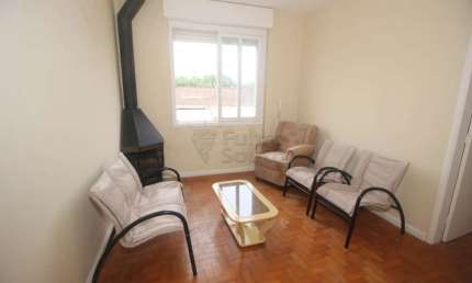 Apartamento 2 Dormitórios Semi-Mobiliado no Edifício Residencial Leni - Centro de Pelotas