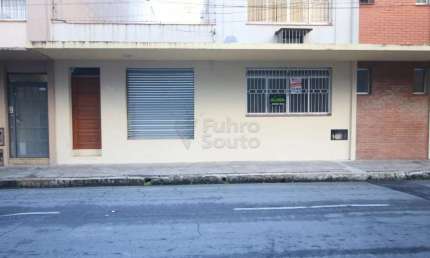 Sala Comercial Fora de Condomínio para Locação ? Centro de Pelotas