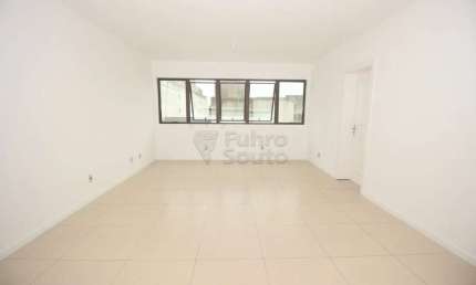 Sala Comercial no Edifício Comercial São Gonçalo - Funcionalidade e Localização Estratégica