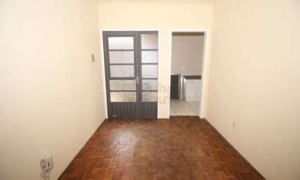 Apartamento 3 Dormitórios no Edifício Residencial Village Center III