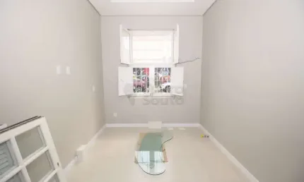 Sala Comercial em Clínica de Saúde - Infraestrutura Completa no Centro de Pelotas!