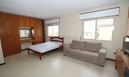 Aconchego no Centro: Kitinet Completo e Bem Localizado!