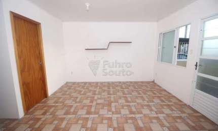 Casa 2 Dormitórios com Pátio e Vaga Coberta no Residencial Visconde da Graça - Fragata, Pelotas