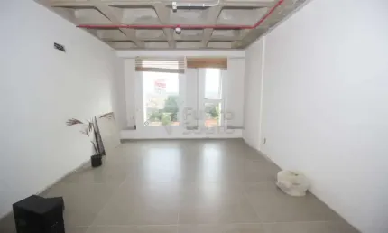 Sala comercial para alugar na Rua João Jacob Bainy, 19803542, Três Vendas, Pelotas