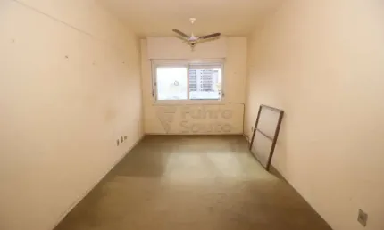 Apartamento 1 Dormitório ? Edifício com Elevador e Portaria 24h no Centro!