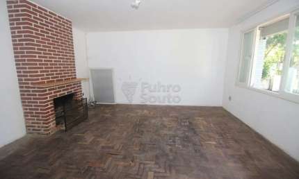 Casa com 2 quartos para alugar na Rua Canoas, 118136432, Laranjal, Pelotas