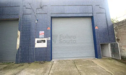 Prédio Comercial/Depósito no Centro de Pelotas - Amplo Espaço e Localização Privilegiada