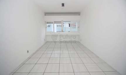 Apartamento com 2 quartos para alugar na Rua Princesa Isabel, 13813642, Centro, Pelotas