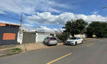 LOTE COM 3 CASAS PADRÃO 2 QUARTOS - SETOR PEDRO LUDOVICO, GOIÂNIA-GO