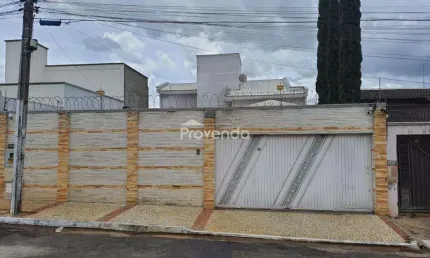 CASA 03 QUARTOS SENDO 02 SUÍTES NO RESIDENCIAL FLAMINGO, GOIÂNIA-GO