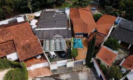 Casa com 3 quartos à venda na Rua 111A, Setor Sul, Goiânia