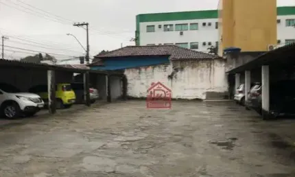 Terreno à venda, 800 m² por R$ 2.400.000,00 - Centro - Macaé/RJ