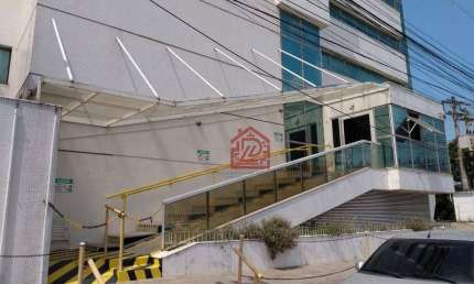 Andar Corporativo para alugar, 3340 m² por R$ 15.809,00/mês - Granja dos Cavaleiros - Macaé/RJ