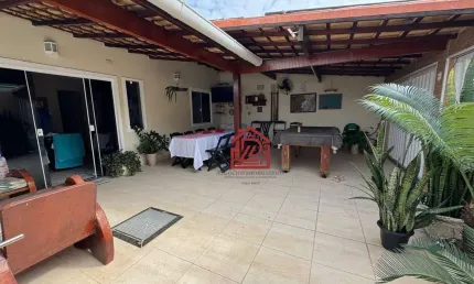 Casa com 3 dormitórios à venda, 184 m² por R$ 435.000,00 - Parque Aeroporto - Macaé/RJ