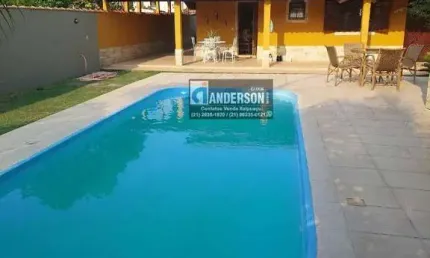 Casa com 2 quartos (1suíe), piscina e churrasqueira em  Itaipuaçu!