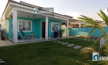 Casa c/ 3 quartos (sendo 1 suíte), c/ churrasqueira