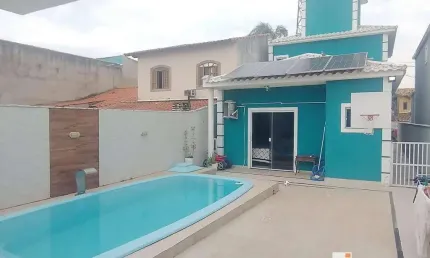 Duplex de Luxo 3Qtos (2 suítes) com piscina e churrasqueira no Jd. Atlântico  Oeste prox. a  praia Itaipuaçu