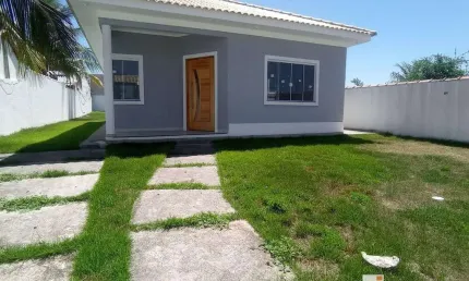 Oportunidade !!! Excelente casa 3 Quartos (1 suíte) com churrasqueira no Jd. Atlântico Leste