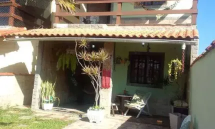 Casa com 2 dormitórios à venda, 110 m² por R$ 500.000,00 - Cordeirinho - Maricá/RJ