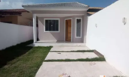 Casa 2 Quartos (1 suíte) no Jd. Atlântico Central em Itaipuaçu