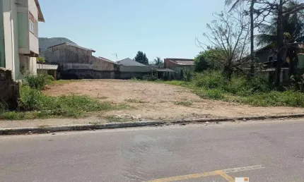 Oportunidade !! Terreno Multifamiliar com 440m² próximo a rodoviária de Itaipuaçu no Jd. Atlântico Central