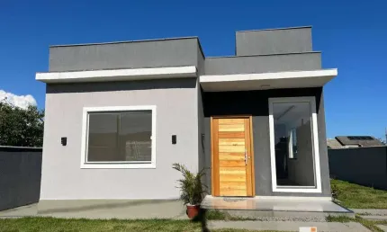 Excelente casa 2 Quartos (1 suíte) terreno inteiro no Jd. Atlântico Central