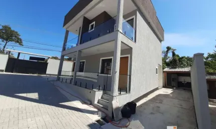 Ótima Casa Duplex c/ 2 quartos à venda, 69 m² por R$ 350.000 - Rincão Mimoso - Maricá/RJ