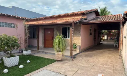 Excelente casa 2 Quartos (1 suíte) no Jd. Atlântico Oeste em terreno 360m²