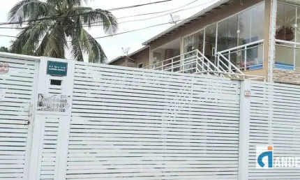 Casa com 2 dormitórios à venda, 60 m² por R$ 270.000 - São José do Imbassaí - Maricá/RJ