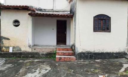 PN4702 - Excelente casa no 1° andar no Parque Nanci!