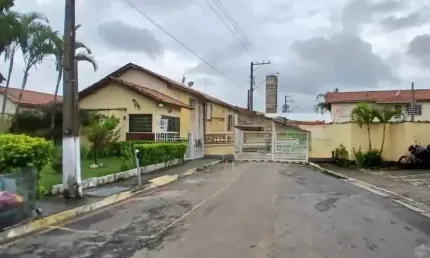 Casa à venda no Condomínio Vila Carmela – Rua Flor da Montanha