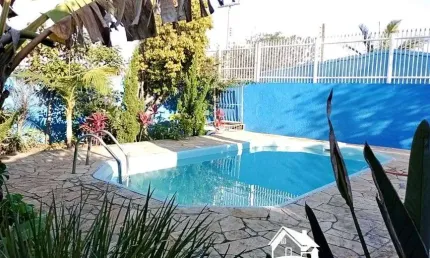 Casa Mista e Sobrado com 5 Dormitórios e Piscina na praia de Cidreira/RS