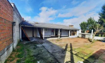 Casa com 3 Dormitórios TOTALMENTE mobiliada em Cidreira/RS