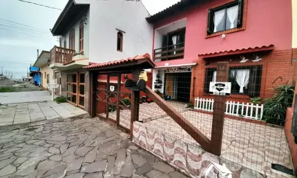 Lindo Apartamento Duplex com 3 Dormitórios no Centro da Praia de Cidreira/RS