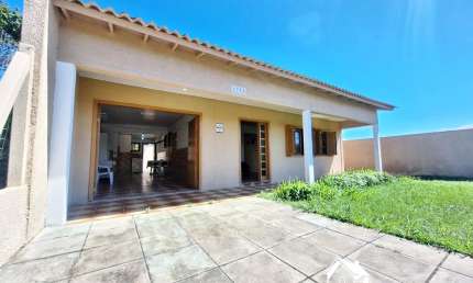 Incrível Residência com 3 Dormitórios na Praia de Cidreira/RS